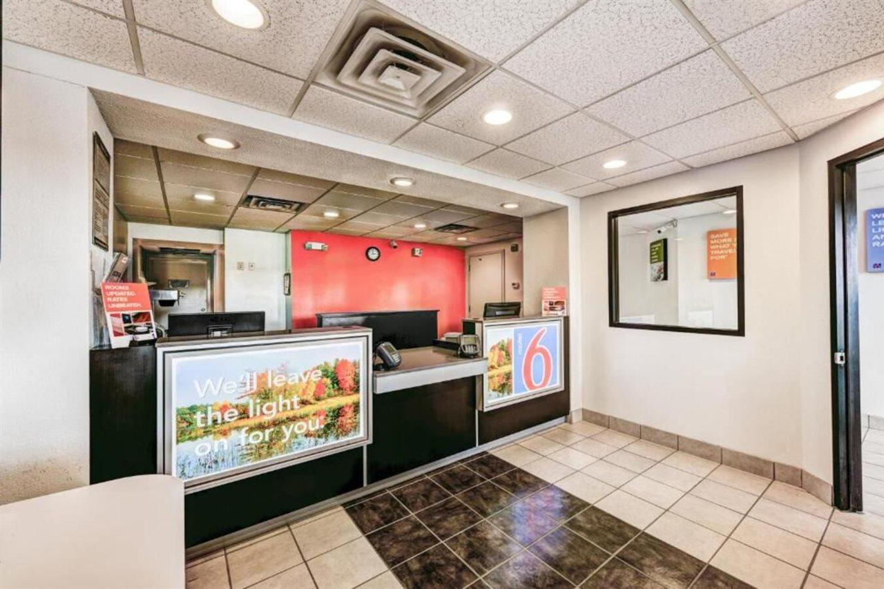 Motel 6-Niantic, Ct - New London Eksteriør bilde