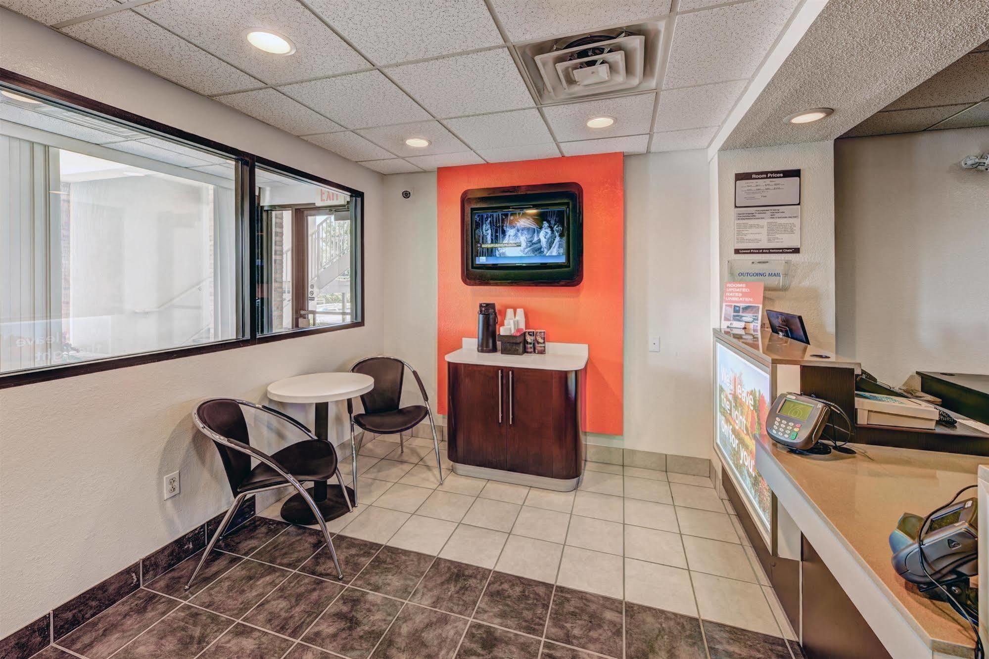 Motel 6-Niantic, Ct - New London Eksteriør bilde