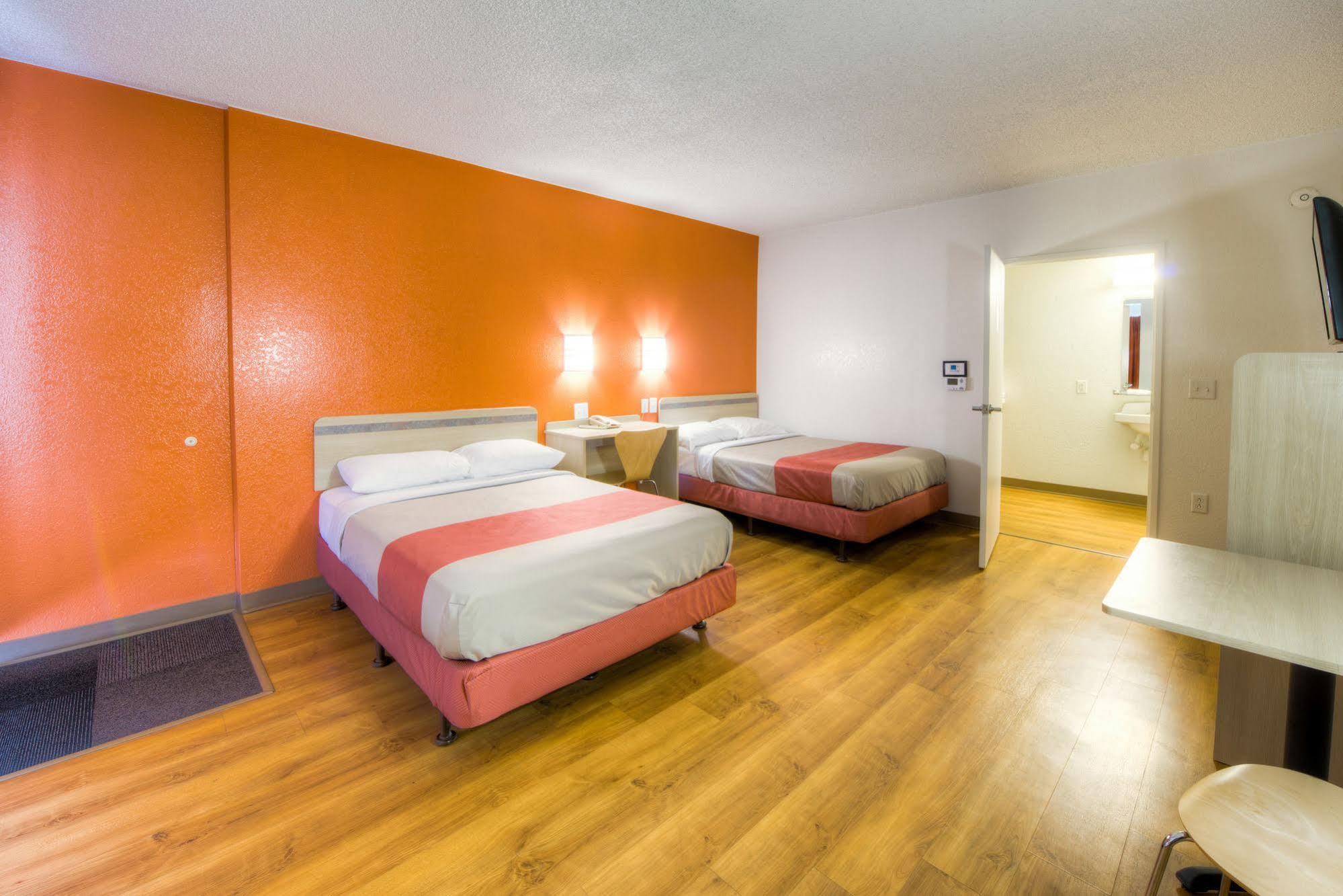 Motel 6-Niantic, Ct - New London Eksteriør bilde