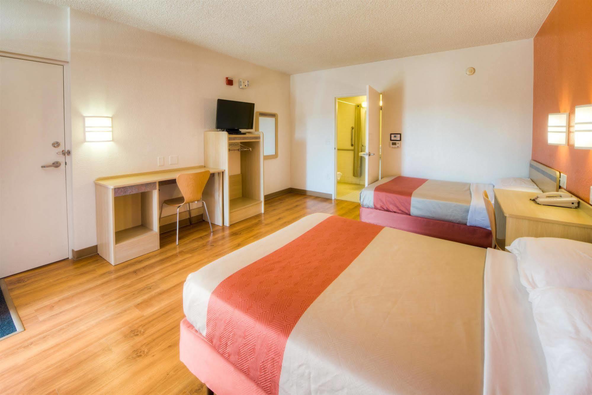 Motel 6-Niantic, Ct - New London Eksteriør bilde
