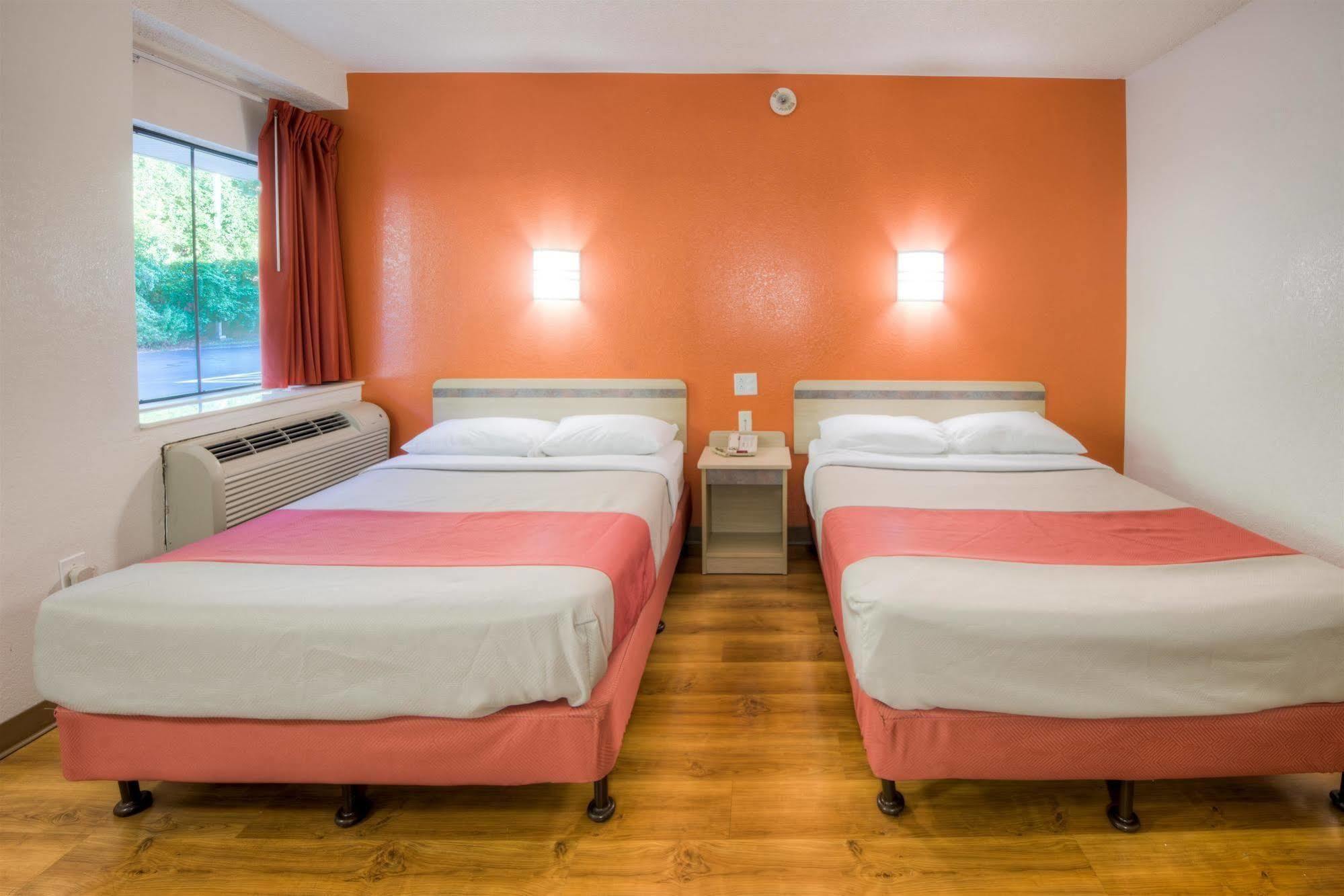 Motel 6-Niantic, Ct - New London Eksteriør bilde