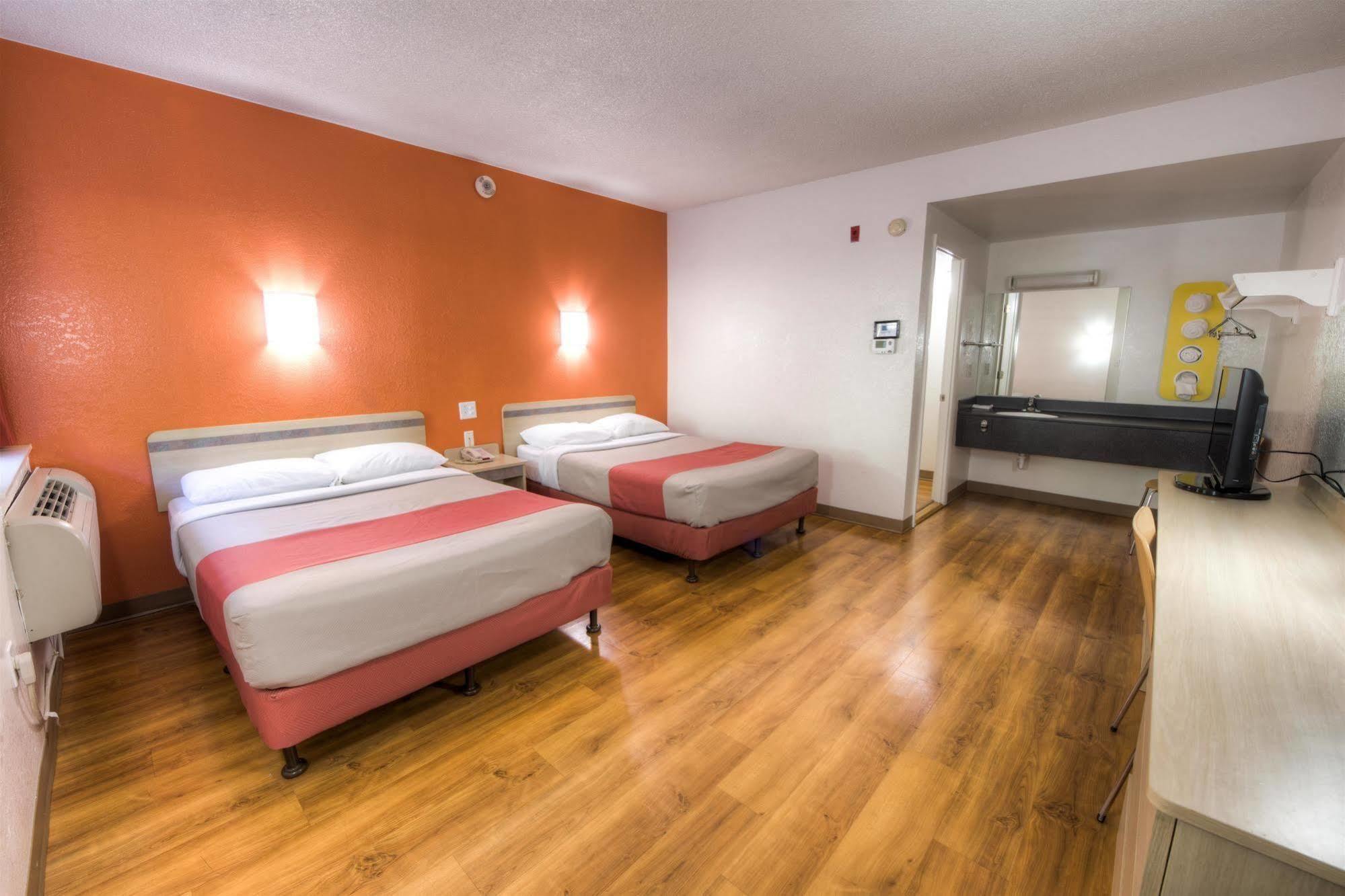 Motel 6-Niantic, Ct - New London Eksteriør bilde