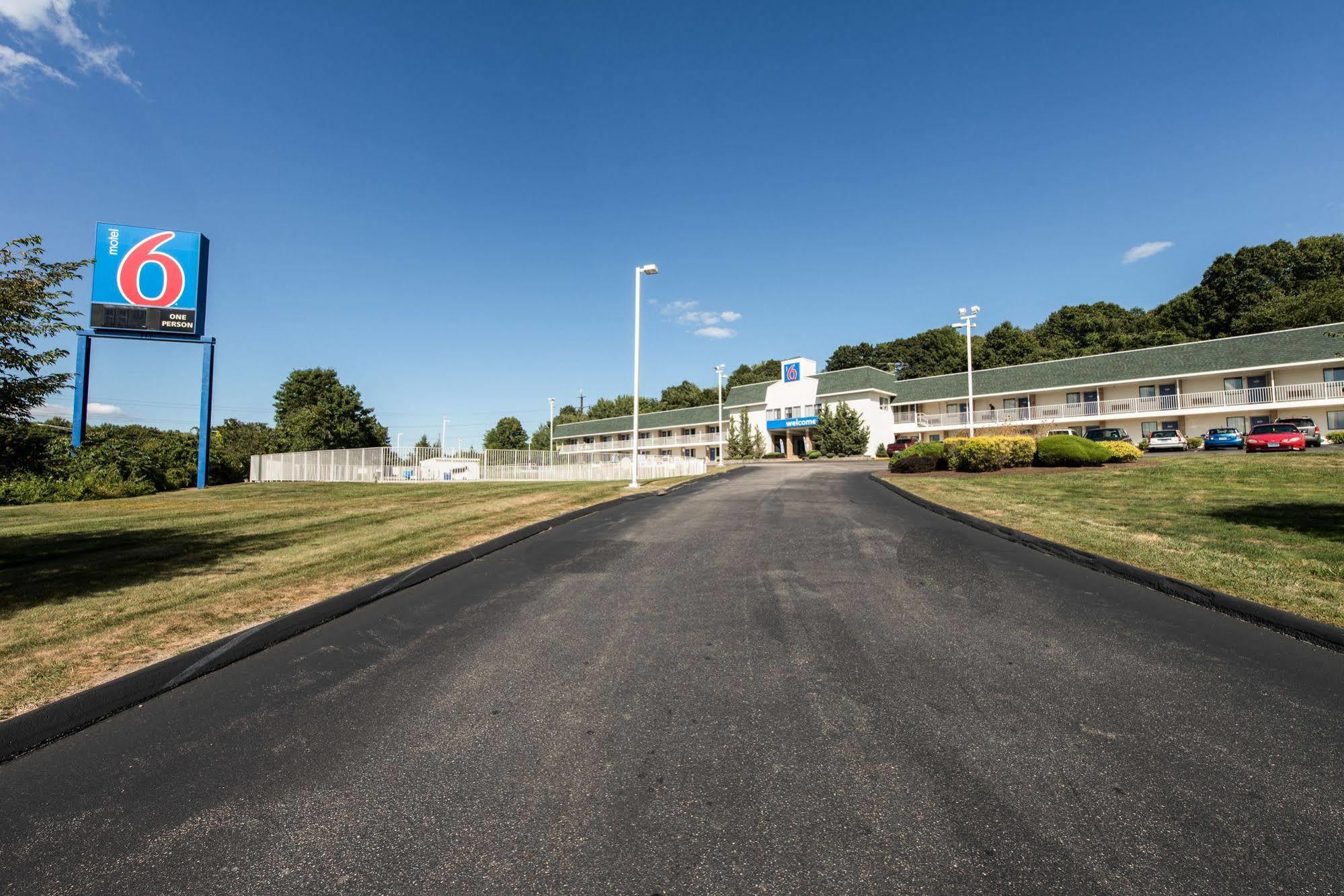 Motel 6-Niantic, Ct - New London Eksteriør bilde