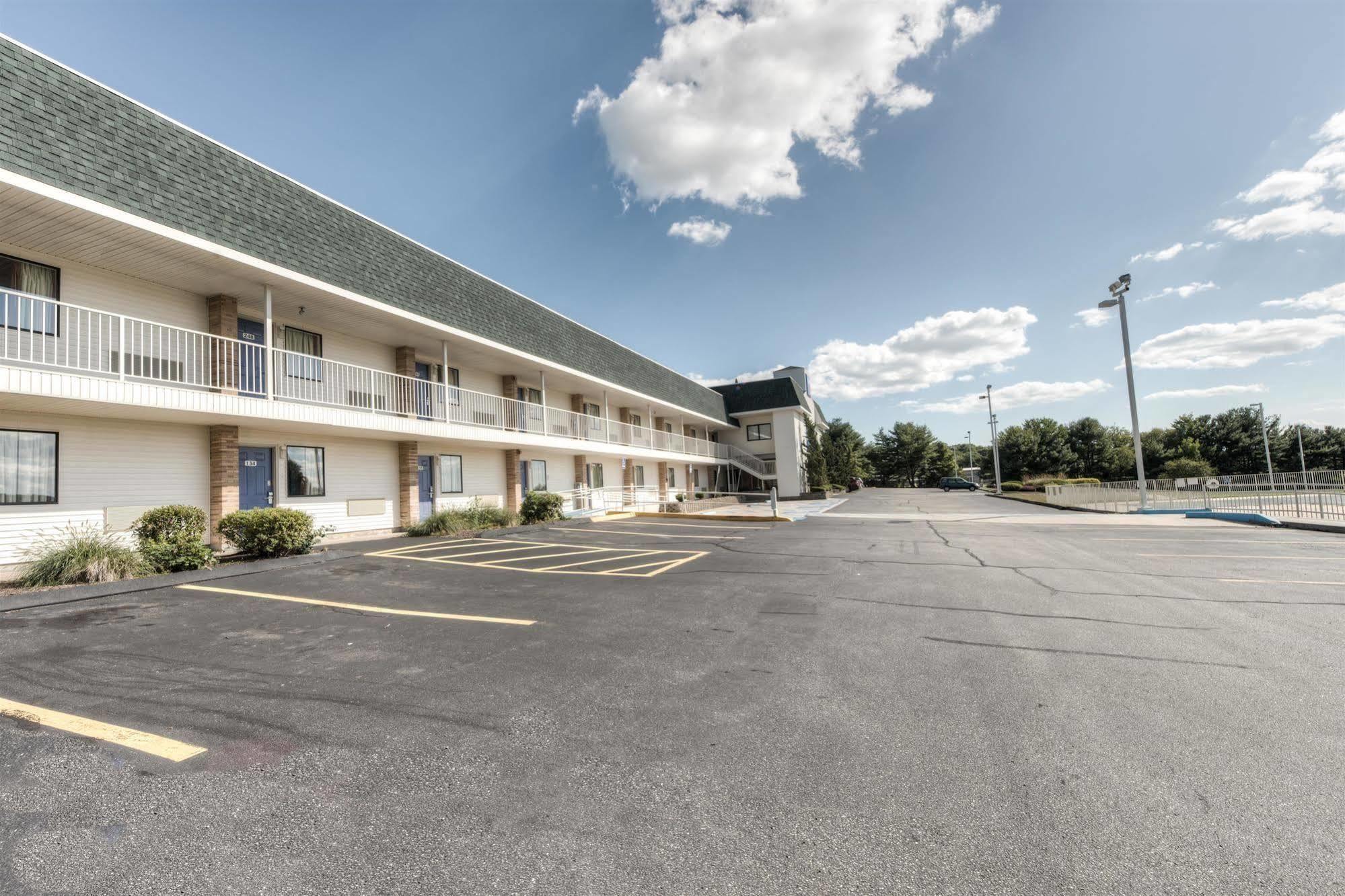 Motel 6-Niantic, Ct - New London Eksteriør bilde